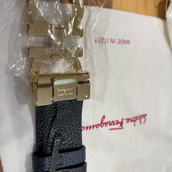 Salvatore Ferregamo Gancini reversible belt-size 80 - Picture 4 of 7